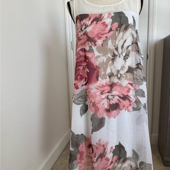 Signature by Robbie Bee Pink and White Floral Dress - Picture 1 of 3